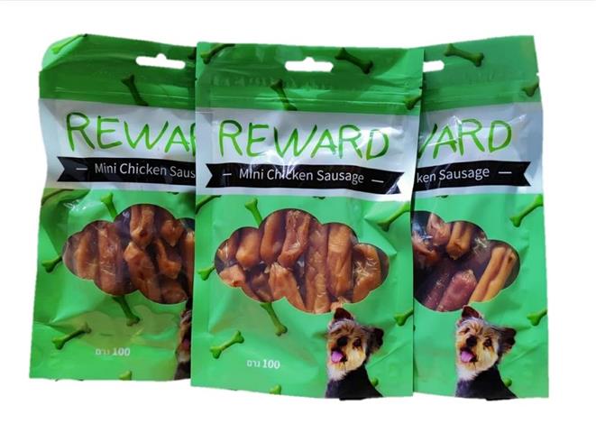 חטיף REWARD לכלב - נקניקיות עוף 100 גרם בקופסה