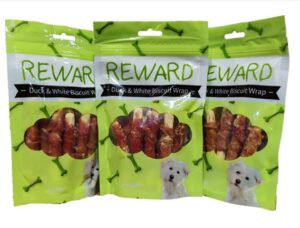 חטיף REWARD לכלב - מקלות בסקוויט בליפוף ברווז 100 גרם בקופסה